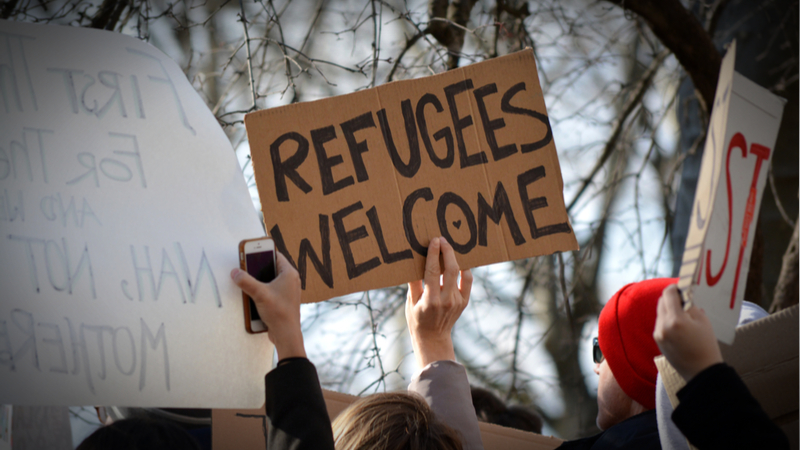 家庭基金会可以改变移民和难民生活的6种方式